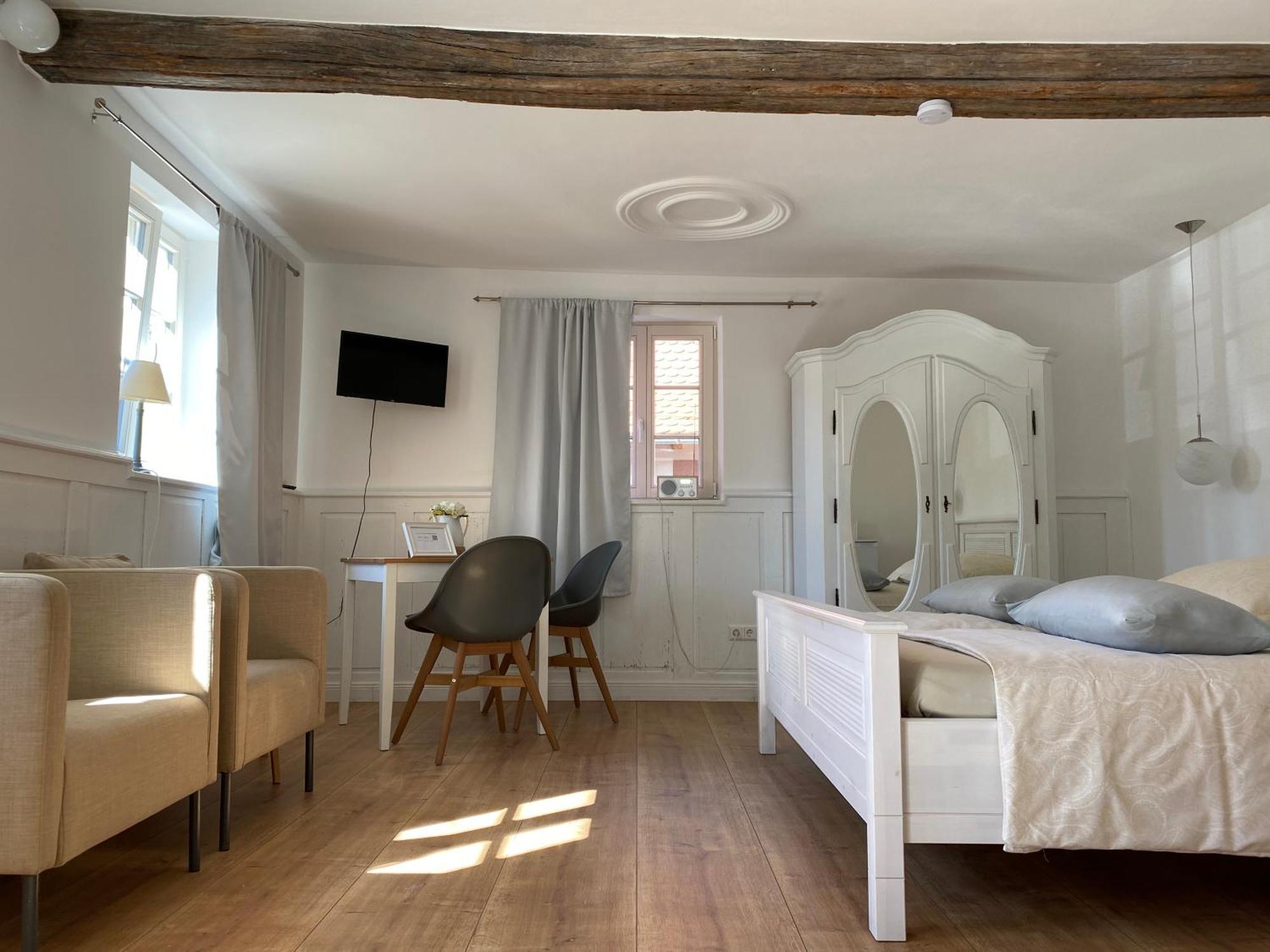 Sonnenhof 1737 - Ferienzimmer & Apartments Barbelroth Exterior foto